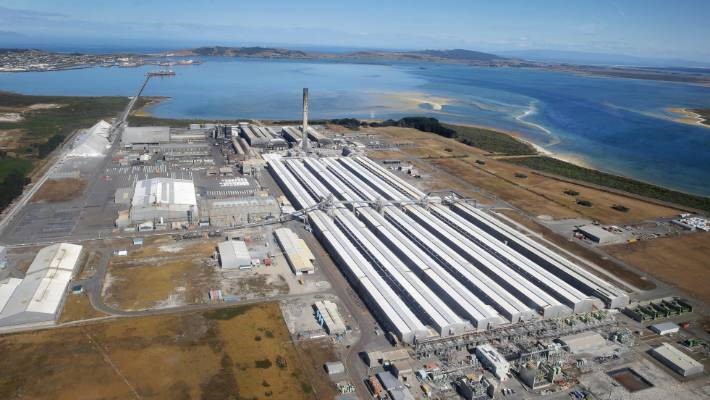 New Zealand Mayors and Business Leaders vow to save Tiwai Aluminium Smelter from closing down