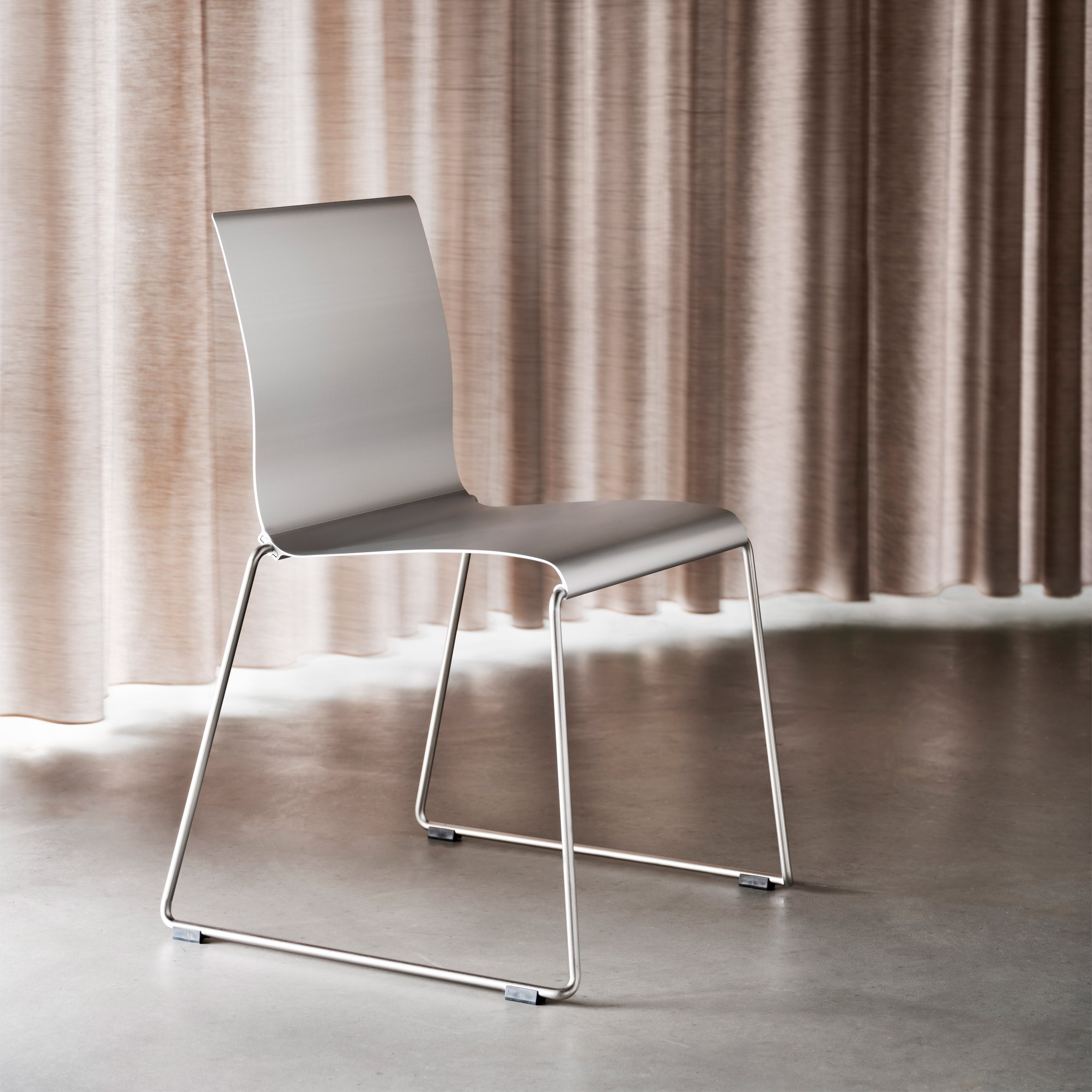 Blå Station relaunches Sting chair featuring 90% recycled aluminium