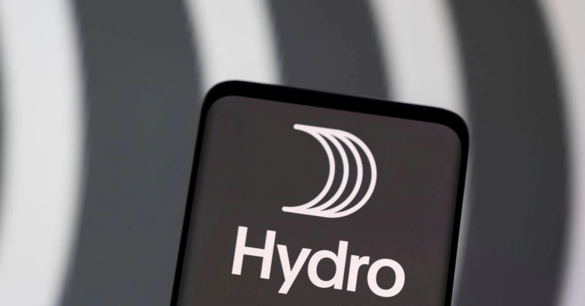 Inflation forces Norsk Hydro to raise capital expenditures and cut spending