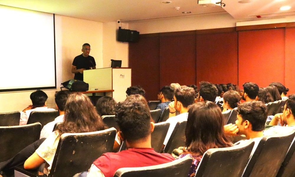 Satyajit Vetoskar enlightens IIGJ students about using aluminium in jewellery designing