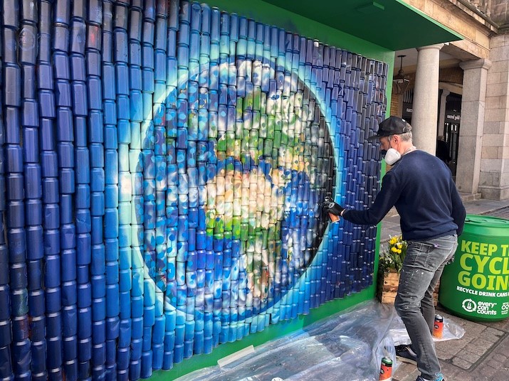 CANvas, the aluminium can recycle initiative by Every Can Counts and Covent Garden