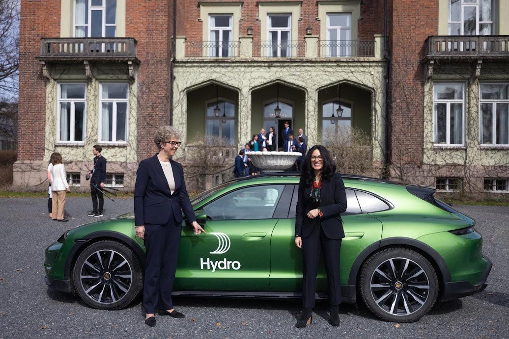 Porsche aims to reduce CO2 emission of its vehicles using Hydro’s low-carbon aluminium 