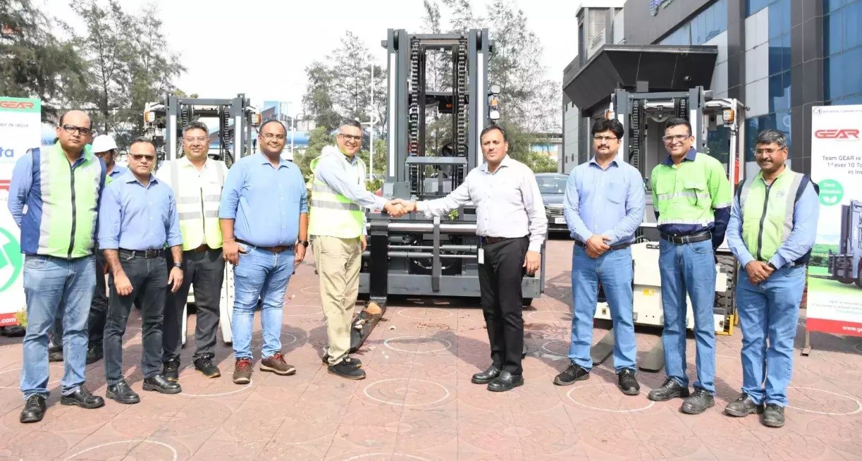 Vedanta Aluminium deploys 44 electric lithium-ion forklifts in partnership with GEAR India