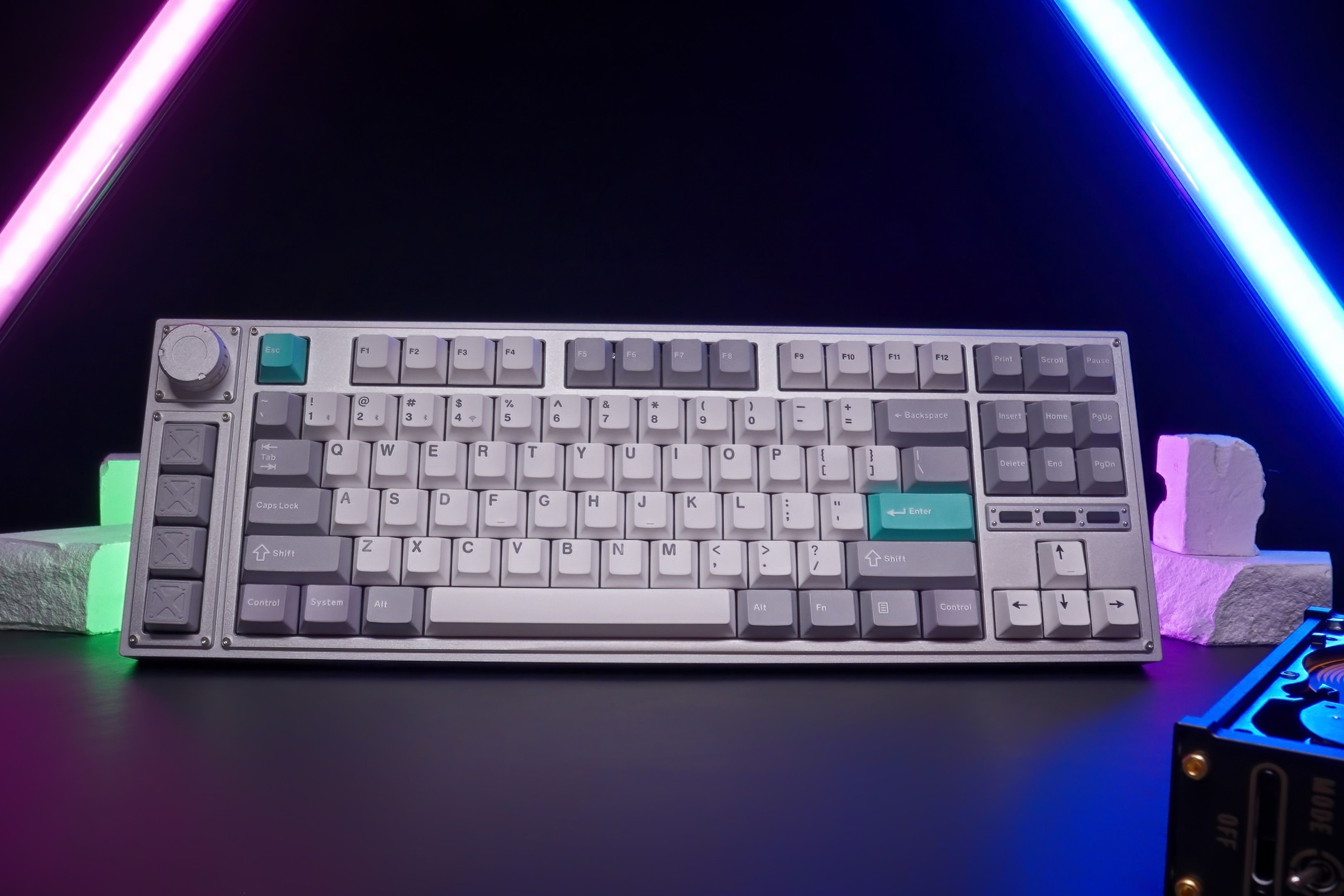 Keychron’s first gaming keyboard Lemokey L3 features a customisable aluminium body 