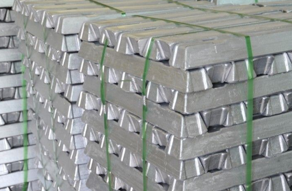 Aluminium inventories at Japanese ports declined 3.4 in September