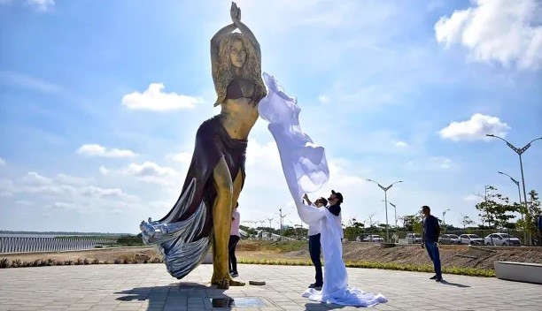 Behold the Colombian wonder: Larger than life bronze-aluminium statue of  Shakira revealed in her hometown; Aluminium Extrusion, Profiles, Price,  Scrap, Recycling, Section