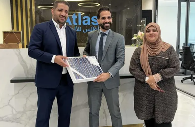 Reynaers Middle East elevates customer focus with a sweet surprise at Atlas Aluminium