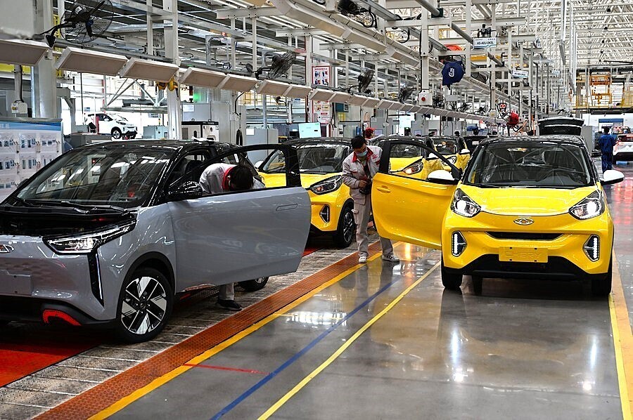 China's NEV production growth signals higher aluminium consumption