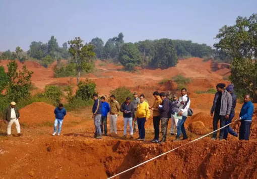 India: Gumla district administration targets illegal bauxite mining, files FIR against company