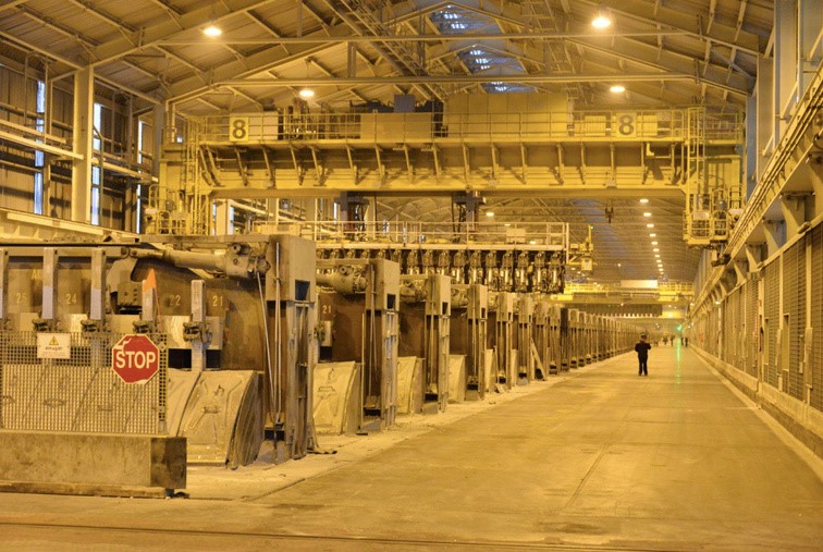 Alcoa to continue operating its aluminium smelter in Victoria